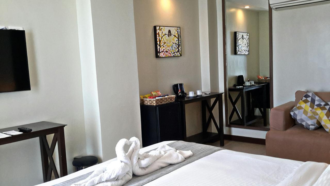Belian Hotel Tagbilaran City Exterior foto