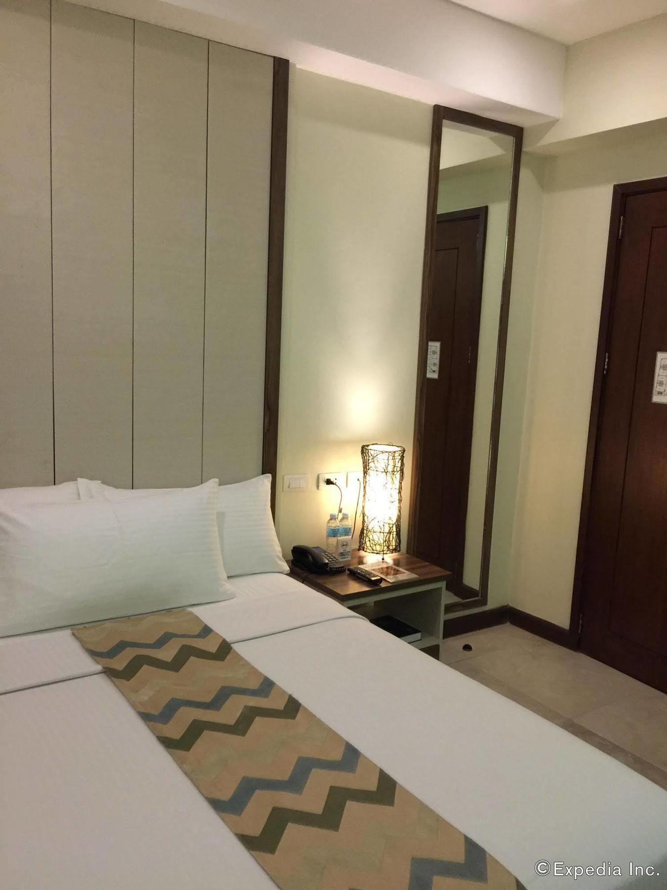 Belian Hotel Tagbilaran City Exterior foto