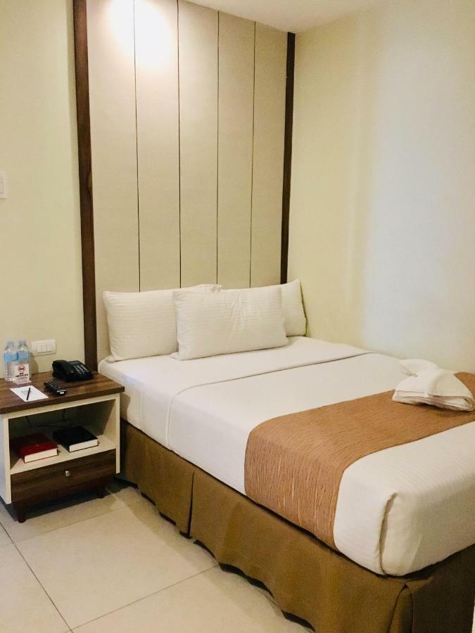 Belian Hotel Tagbilaran City Exterior foto